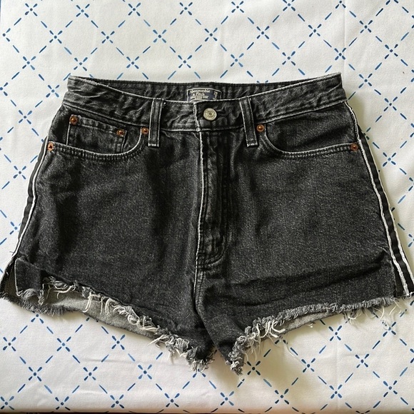 🏷️ 2/$20 Abercrombie & Fitch Black Denim Shorts with Side Stripe - Picture 1 of 6